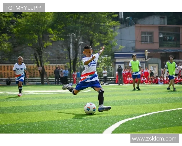 张世航足球之路：从青涩少年到职业球员的成长故事与梦想追逐